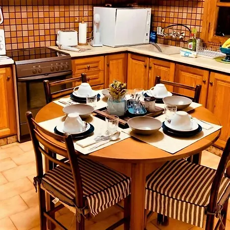 Case de vacanță Vravrona Family House